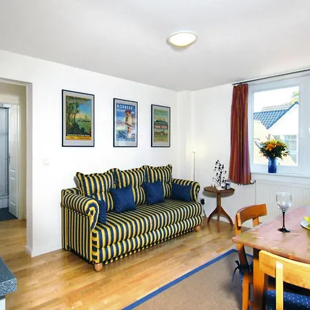 Studio, * Wyk auf Föhr